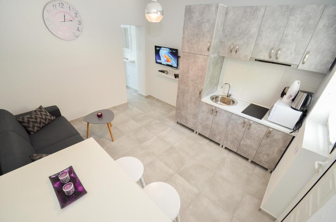 Bay View Apartment