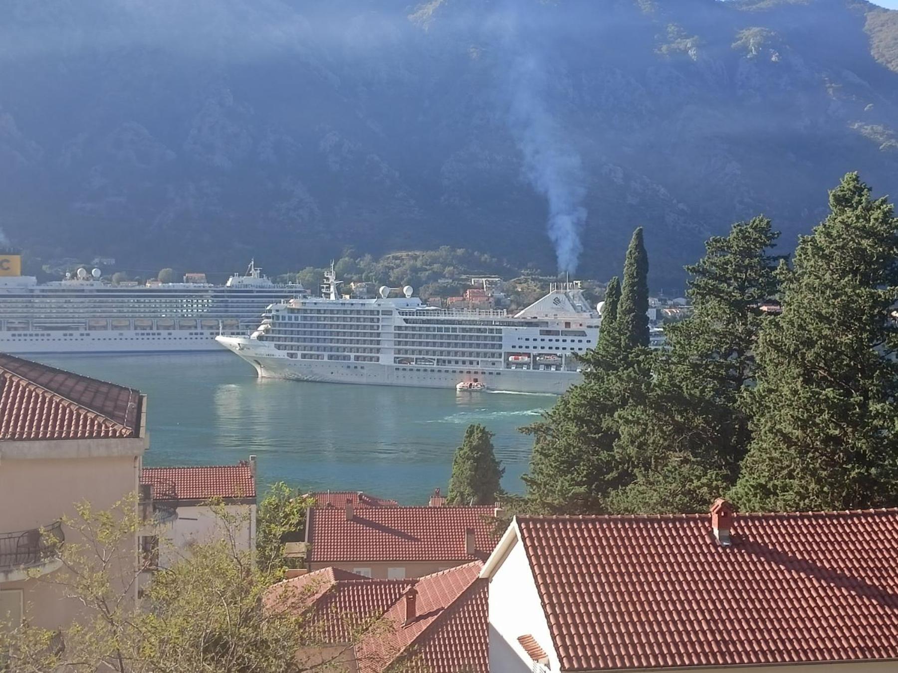 Bay View Apartment Kotor